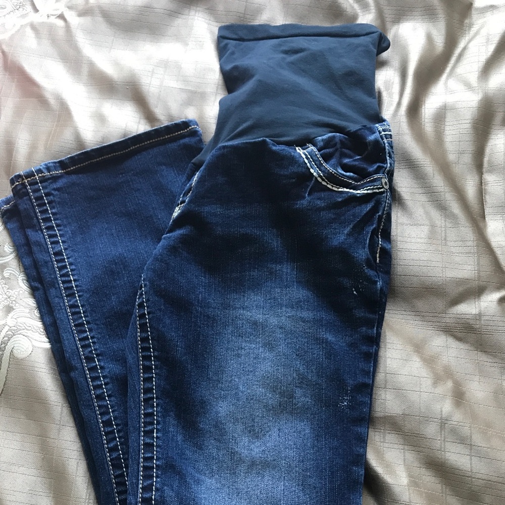 Wide leg stretchy maternity jeans